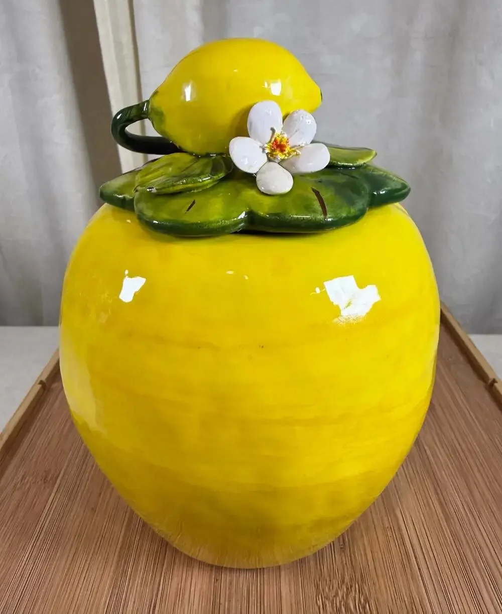 MADE ITALY ORGIA Art Handmade Lemon Shaped Cookie Jar Decorat, The Stand Alone